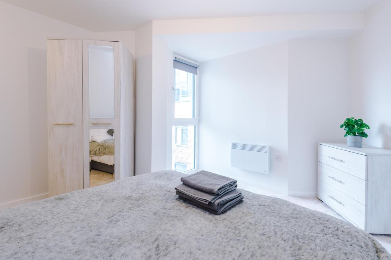 ✰Onpoint - Modern 2 Bed Apartment Close To Centre✰ Leeds  Exterior photo