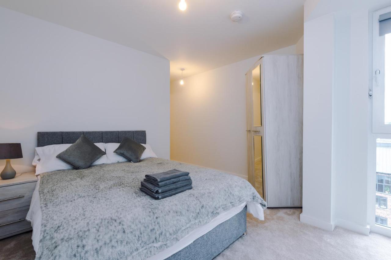 ✰Onpoint - Modern 2 Bed Apartment Close To Centre✰ Leeds  Exterior photo